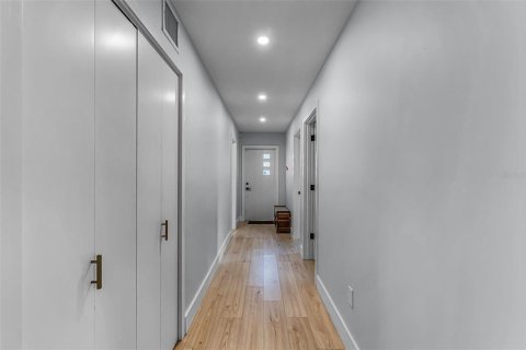 Casa en venta en Orlando, Florida, 4 dormitorios, 229.47 m2 № 1901885 - foto 30