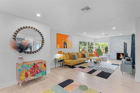 Casa en venta en Orlando, Florida, 4 dormitorios, 229.47 m2 № 1901885 - foto 5