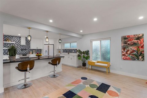 Casa en venta en Orlando, Florida, 4 dormitorios, 229.47 m2 № 1901885 - foto 10