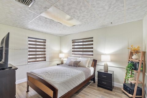Casa en venta en North Miami Beach, Florida, 3 dormitorios, 118.82 m2 № 1740045 - foto 13