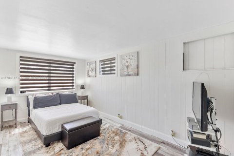 Casa en venta en North Miami Beach, Florida, 3 dormitorios, 118.82 m2 № 1740045 - foto 17