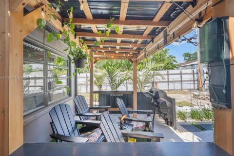 Casa en venta en North Miami Beach, Florida, 3 dormitorios, 118.82 m2 № 1740045 - foto 26
