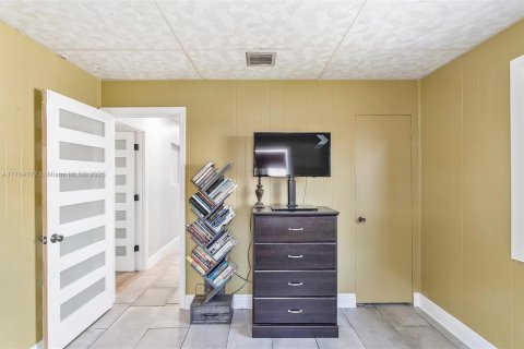 Casa en venta en North Miami Beach, Florida, 3 dormitorios, 118.82 m2 № 1740045 - foto 21