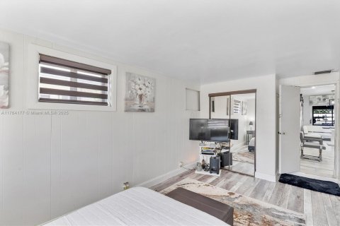 Casa en venta en North Miami Beach, Florida, 3 dormitorios, 118.82 m2 № 1740045 - foto 18