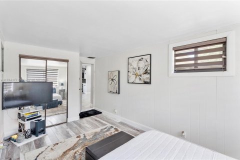 Casa en venta en North Miami Beach, Florida, 3 dormitorios, 118.82 m2 № 1740045 - foto 19