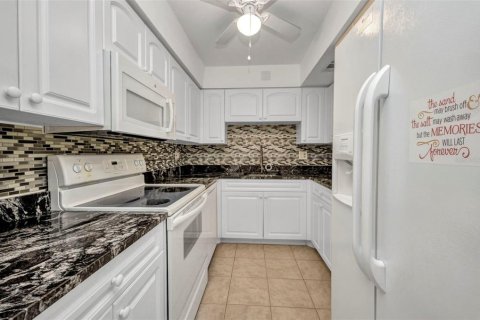 Copropriété à vendre à Port Charlotte, Floride: 2 chambres, 85.38 m2 № 2212389 - photo 15