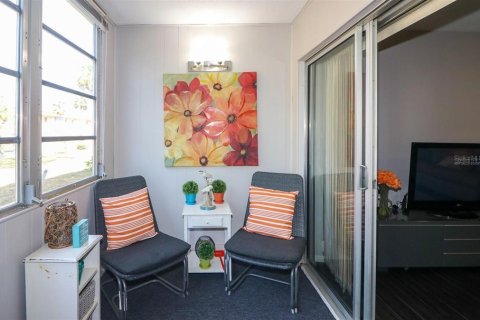 Copropriété à vendre à Port Charlotte, Floride: 2 chambres, 85.38 m2 № 2212389 - photo 21