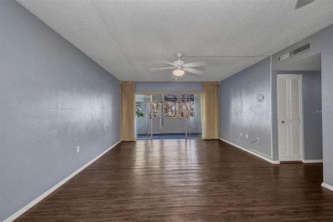 Copropriété à vendre à Port Charlotte, Floride: 2 chambres, 85.38 m2 № 2212389 - photo 17