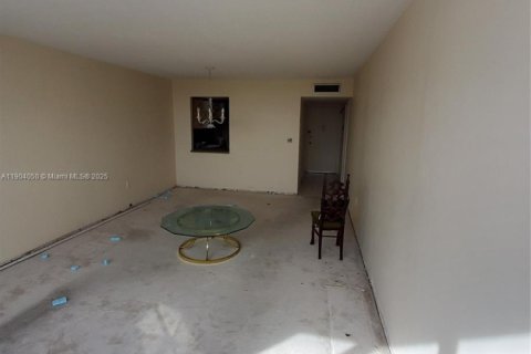 Condominio en venta en Miami, Florida, 1 dormitorio, 79.99 m2 № 2013659 - foto 3