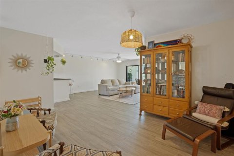 Copropriété à vendre à Lake Wales, Floride: 2 chambres, 118.91 m2 № 1526403 - photo 13