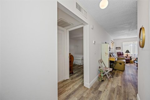 Copropriété à vendre à Clearwater, Floride: 1 chambre, 60.01 m2 № 1750862 - photo 10