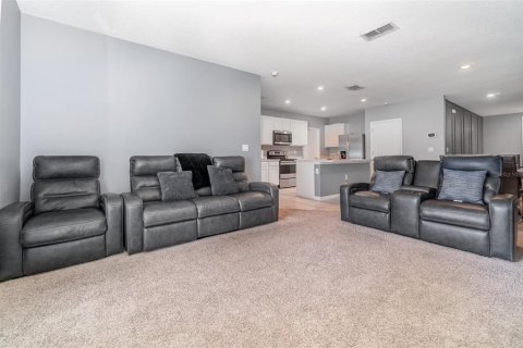 Casa en venta en Saint Cloud, Florida, 5 dormitorios, 227.7 m2 № 1298149 - foto 10