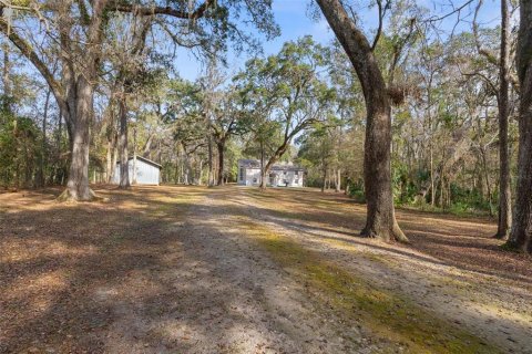 Casa en venta en Brooksville, Florida, 4 dormitorios, 444.72 m2 № 2134867 - foto 18