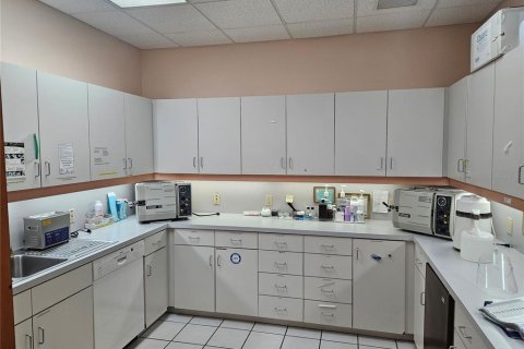 Propiedad comercial en venta en Altamonte Springs, Florida, 232.26 m2 № 1686474 - foto 18