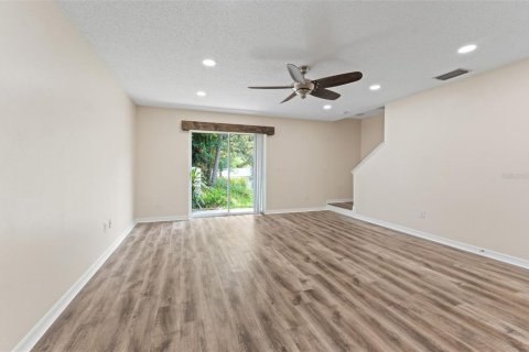 Touwnhouse à vendre à Tampa, Floride: 3 chambres, 141.58 m2 № 2197988 - photo 8