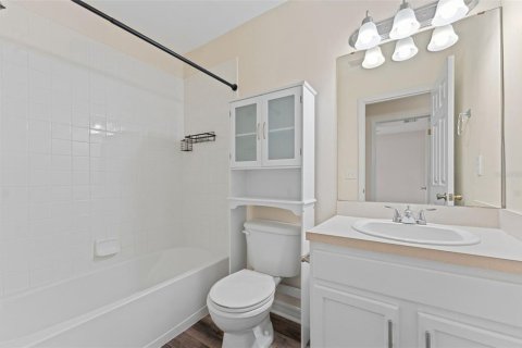 Touwnhouse à vendre à Tampa, Floride: 3 chambres, 141.58 m2 № 2197988 - photo 18