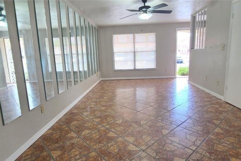 Townhouse in Port Orange, Florida 2 bedrooms, 101.08 sq.m. № 1654696 - photo 6