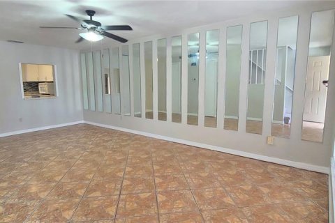 Townhouse in Port Orange, Florida 2 bedrooms, 101.08 sq.m. № 1654696 - photo 4