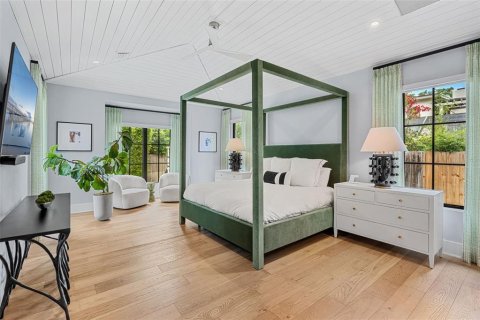 House in Winter Park, Florida 5 bedrooms, 399.11 sq.m. № 1819377 - photo 26