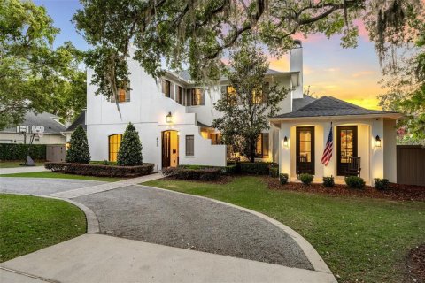 House in Winter Park, Florida 5 bedrooms, 399.11 sq.m. № 1819377 - photo 6