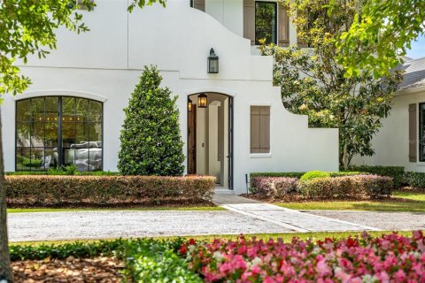 House in Winter Park, Florida 5 bedrooms, 399.11 sq.m. № 1819377 - photo 7