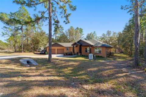 House in Wildwood, Florida 3 bedrooms, 181.72 sq.m. № 1545544 - photo 3