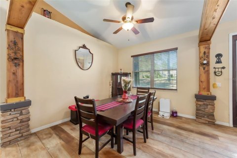 House in Wildwood, Florida 3 bedrooms, 181.72 sq.m. № 1545544 - photo 5