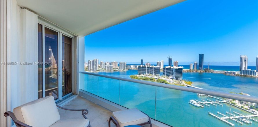 Condo à Aventura, Floride, 3 chambres № 1864417