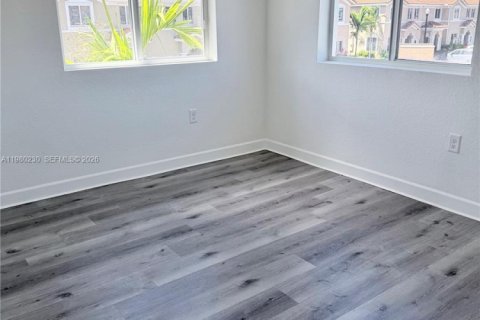 Купить таунхаус в Хомстед, Флорида 4 спальни, № 2046478 - фото 17