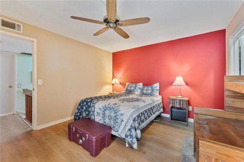 Villa ou maison à vendre à New Smyrna Beach, Floride: 2 chambres, 110.37 m2 № 2308168 - photo 19