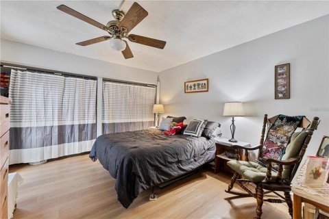 Villa ou maison à vendre à New Smyrna Beach, Floride: 2 chambres, 110.37 m2 № 2308168 - photo 16