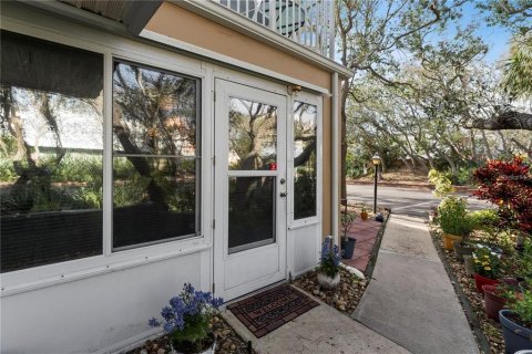 Villa ou maison à vendre à New Smyrna Beach, Floride: 2 chambres, 110.37 m2 № 2308168 - photo 26