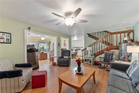 Villa ou maison à vendre à New Smyrna Beach, Floride: 2 chambres, 110.37 m2 № 2308168 - photo 6