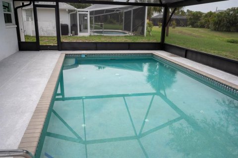 House in Rotonda, Florida 3 bedrooms, 118.91 sq.m. № 1778204 - photo 27