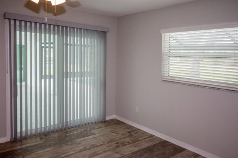 House in Rotonda, Florida 3 bedrooms, 118.91 sq.m. № 1778204 - photo 15