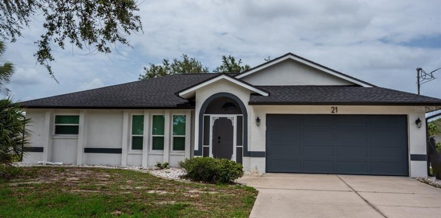 House in Rotonda, Florida 3 bedrooms, 118.91 sq.m. № 1778204