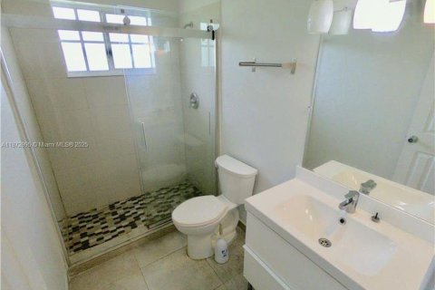 Casa en venta en Miami, Florida, 4 dormitorios, 129.6 m2 № 1897970 - foto 13