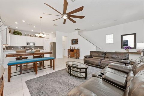 Casa en venta en Orlando, Florida, 3 dormitorios, 170.75 m2 № 1909929 - foto 6