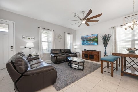 Casa en venta en Orlando, Florida, 3 dormitorios, 170.75 m2 № 1909929 - foto 16