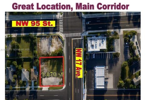 Commercial property in Miami, Florida № 1976605 - photo 1