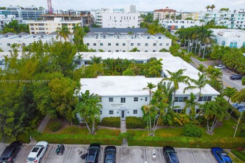 Condo in Bay Harbor Islands, Florida, 2 bedrooms  № 1641805 - photo 5