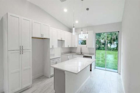 Villa ou maison à vendre à Sanford, Floride: 3 chambres, 121.05 m2 № 2235523 - photo 8
