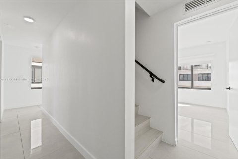 Снять в аренду таунхаус в Хомстед, Флорида 4 спальни, № 1969386 - фото 26