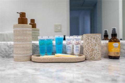 Copropriété à vendre à Hollywood, Floride: 2 chambres, 107.12 m2 № 1975533 - photo 21