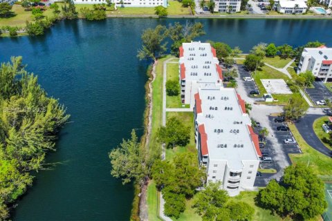 Copropriété à vendre à Cutler Bay, Floride: 1 chambre, 70.61 m2 № 2146452 - photo 11
