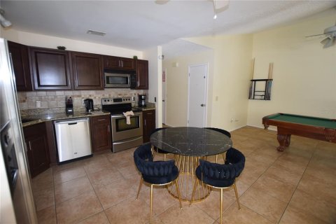 Villa ou maison à louer à Kissimmee, Floride: 4 chambres, 166.02 m2 № 2108928 - photo 24