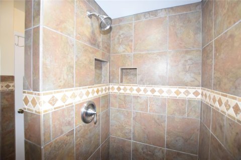 Villa ou maison à louer à Kissimmee, Floride: 4 chambres, 166.02 m2 № 2108928 - photo 23