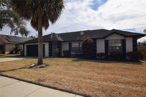 Villa ou maison à louer à Kissimmee, Floride: 4 chambres, 166.02 m2 № 2108928 - photo 3