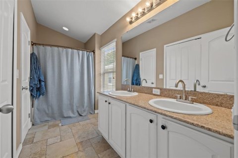 Townhouse in Riverview, Florida 2 bedrooms, 120.59 sq.m. № 1841849 - photo 10