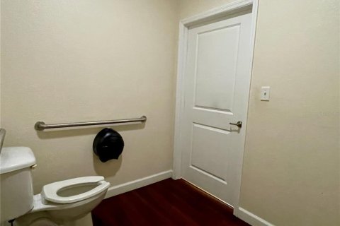 Immobilier commercial à louer à Port Charlotte, Floride: 84.54 m2 № 2405462 - photo 15